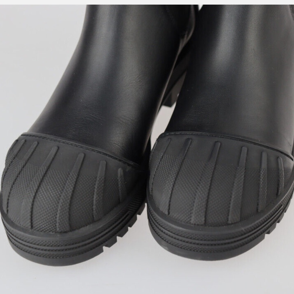 Dior Iron Boot 2020 - Picture 2 of 7